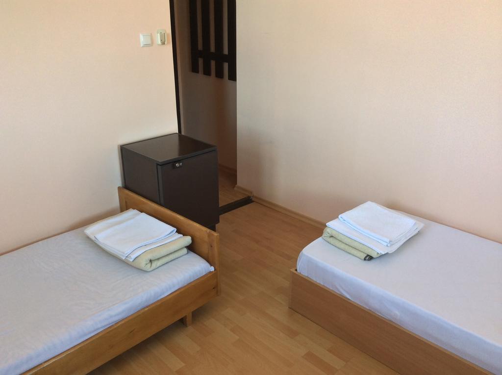National Hotel Ruse Room photo