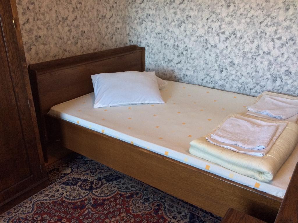 National Hotel Ruse Room photo